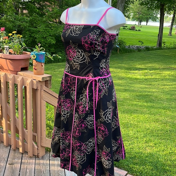 Liz Claiborne floral sundress 8 - Picture 3 of 10